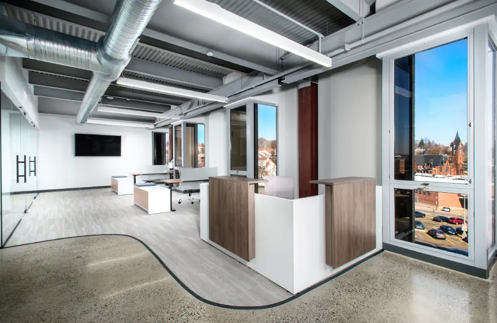 Why Every Freelancer Should Try a Coworking Space?
