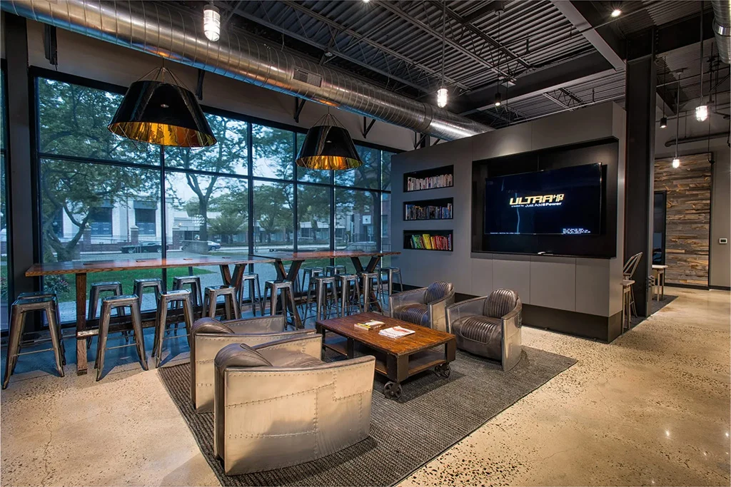 Home 18 4. Lounge